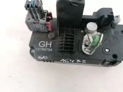 Peça sobressalente para automóvel em segunda mão fechadura da porta traseira direita por opel meriva b 1.7 16v cdti referências oem iam 13154794  13154794gh