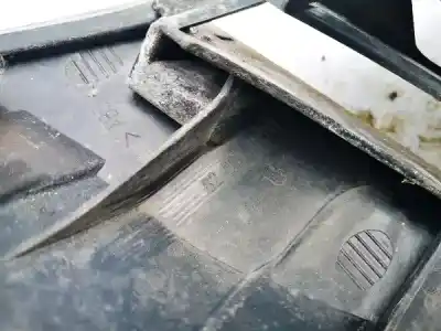 Автозапчастина б/у передня решіта для renault laguna ii (bg0) 1.8 cat посилання на oem iam 8200012581  