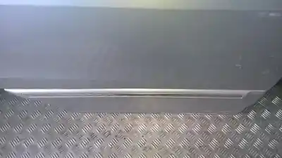 Peça sobressalente para automóvel em segunda mão plásticos por kia carens 2.0 crdi referências oem iam 