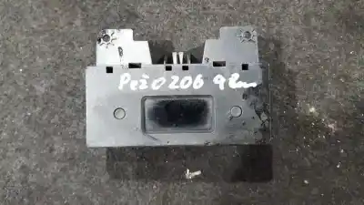 Pièce détachée automobile d'occasion ÉCRAN MULTIFONCTIONS pour PEUGEOT 206 SW  Références OEM IAM 96250976ZB  0243221990118
