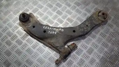 Pezzo di ricambio per auto di seconda mano braccio sospensione inferiore anteriore destro per kia cerato 2.0 ex crdi familiar riferimenti oem iam 545012dxxx
