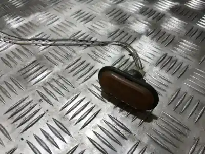 Peça sobressalente para automóvel em segunda mão farolim do lado esquerdo por renault twingo (co6) 1.2 (c066/67/68) referências oem iam 