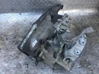 Second-hand car spare part gearbox for opel vectra c caravan 1.9 16v cdti cat (z 19 dth / lrd) oem iam references f40  