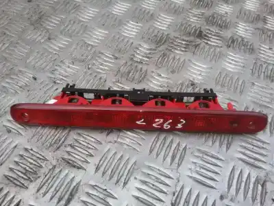 Peça sobressalente para automóvel em segunda mão farolim de travão central por citroen c1 1.0 cat (384f) referências oem iam 