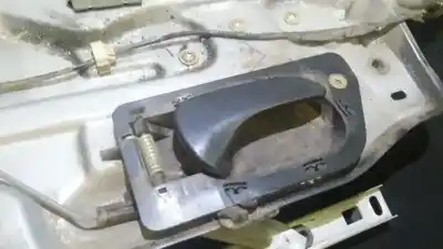 Peça sobressalente para automóvel em segunda mão puxador interior dianteiro direito por renault laguna (b56) 2.2 diesel referências oem iam 