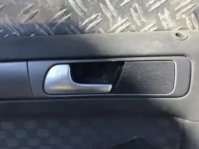 Автозапчастина б/у ліва задня внутрішня ручка для AUDI A6 AVANT (4B5) 2.5 TDI Посилання на OEM IAM   