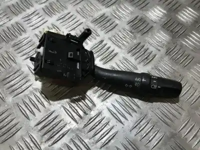 Peça sobressalente para automóvel em segunda mão comutador de piscas  por toyota corolla verso (r1) 2.0 d-4d luna referências oem iam 173650a