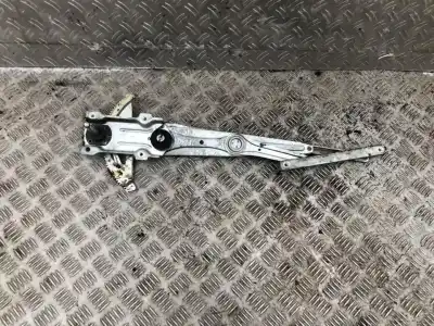Peça sobressalente para automóvel em segunda mão elevador de vidros traseiro esquerdo por toyota corolla verso (r1) 2.0 d-4d luna referências oem iam 698400f010