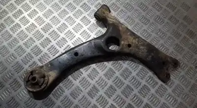 Pezzo di ricambio per auto di seconda mano braccio sospensione inferiore anteriore destro per toyota corolla verso (r1) 2.0 d-4d luna riferimenti oem iam 