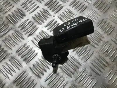 Second-hand car spare part left rear seat belt buckle for opel corsa c 1.2 16v cat (z 12 xep / lb4) oem iam references f13225292