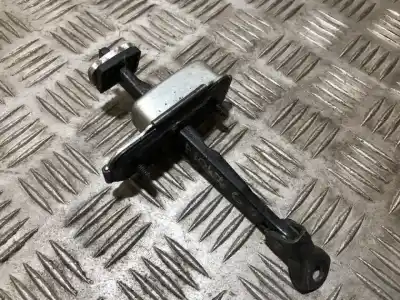 Second-hand car spare part hinge for kia ceed (ed) 1.6 active oem iam references 