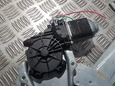 Автозапчастина б/у двиг скла задне ліво для NISSAN NOTE (E11E) 1.4 CAT Посилання на OEM IAM 400928A  