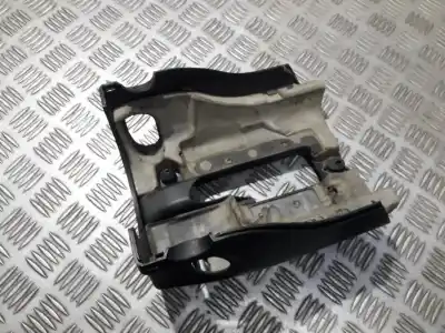 Pezzo di ricambio per auto di seconda mano plastica per ford focus turnier (cb4) 1.6 16v cat riferimenti oem iam   