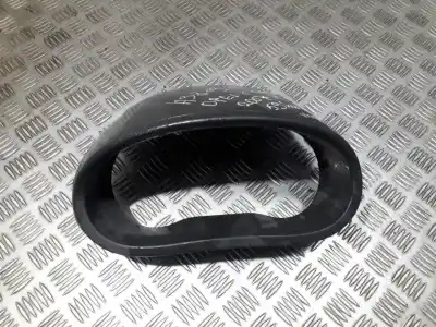 Автозапчасти б/у передние молдинги за opel corsa c 1.2 16v cat (z 12 xep / lb4) ссылки oem iam 13205180