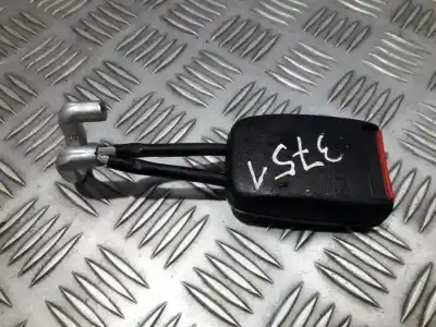 Автозапчасти б/у крюк для ремня задний правый за audi a4 avant (b5) 1.9 tdi ссылки oem iam 8d0857740