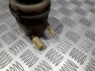 Second-hand car spare part power steering fluid tank for kia sorento 2.5 crdi ex oem iam references   