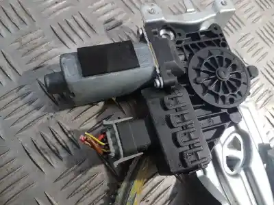 Second-hand car spare part right front window motor for opel zafira b 1.8 16v oem iam references 13132435