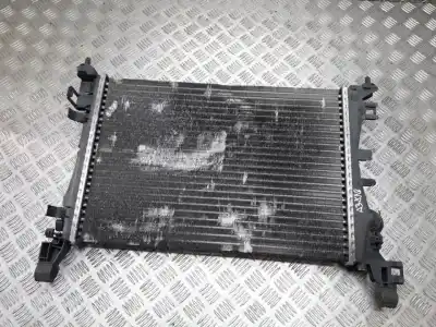 Second-hand car spare part water radiator for opel corsa c 1.2 16v cat (z 12 xep / lb4) oem iam references 55701408
