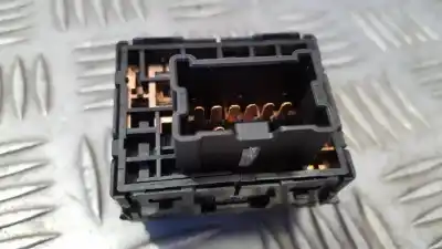 Second-hand car spare part rearview side mirror switch for nissan note (e11e) 1.4 cat oem iam references 051205  