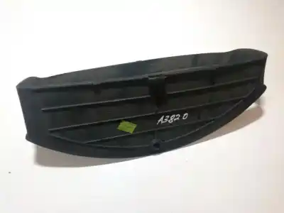 Peça sobressalente para automóvel em segunda mão molduras frontais por toyota corolla (e12) 2.0 d-4d sol berlina referências oem iam 5540302050