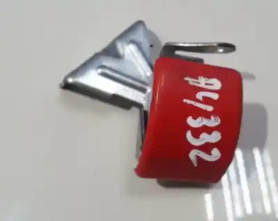 Peça sobressalente para automóvel em segunda mão plásticos por volvo v50 (545) 2.0 d referências oem iam 