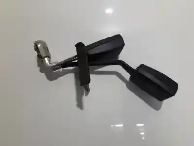 Автозапчасти б/у крюк для ремня задний правый за audi a6, c5 1997.01 - 2001.08 2.4 121kw 1997.02 - 2005.01 ссылки oem iam 8d0857739d01c  4b0.857.797