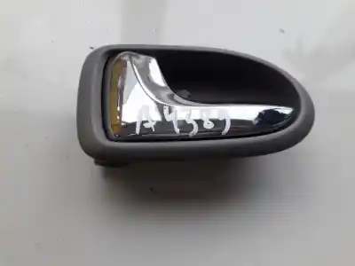 Автозапчастина б/у внутрішня задня права ручка для MAZDA PREMACY (CP) 2.0 Turbodiesel Посилання на OEM IAM   