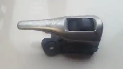 Peça sobressalente para automóvel em segunda mão puxador interior dianteiro direito por toyota verso 2.0 d-4d referências oem iam 62318a2