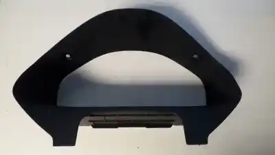 Peça sobressalente para automóvel em segunda mão molduras frontais por volvo c30 2.0d r-design referências oem iam 8687453