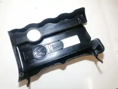 Pezzo di ricambio per auto di seconda mano coperchio motore per volkswagen passat variant (3b5) 1.8 riferimenti oem iam 058103724f  