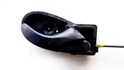 Tweedehands auto-onderdeel binnen voor rechts handvat voor ford focus turnier (cak) 1.8 tddi turbodiesel cat oem iam-referenties xs41a22600a Tweedehands auto-onderdeel binnen voor rechts handvat voor ford focus turnier (cak) 1.8 tddi turbodiesel cat oem iam-referenties xs41a22600a
