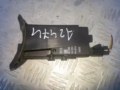 Peça sobressalente para automóvel em segunda mão motor de fechadura central mala por opel zafira a 1.6 16v referências oem iam 90589918