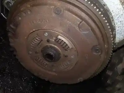 Pezzo di ricambio per auto di seconda mano kit frizione per seat ibiza (6k) 1.9 diesel (1y) riferimenti oem iam 057105273g