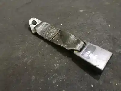 Pezzo di ricambio per auto di seconda mano gancio cintura anteriore destro per peugeot 206+ 1.4 riferimenti oem iam   