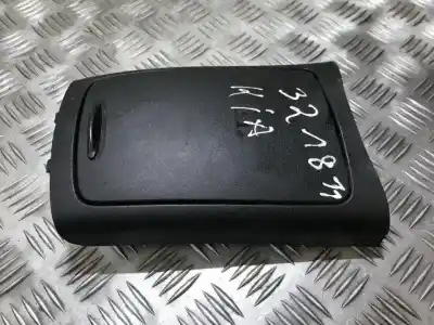 Peça sobressalente para automóvel em segunda mão plásticos por kia ceed sportswagon (ed) 1.6 active referências oem iam 1411185