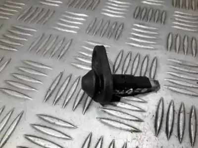 Peça sobressalente para automóvel em segunda mão trocar por toyota auris 2.2 d-cat referências oem iam 