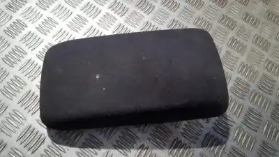 Pezzo di ricambio per auto di seconda mano bracciolo centrale per toyota corolla (e11) 2.0 d-4d linea sol riferimenti oem iam 