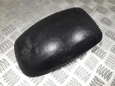 Pezzo di ricambio per auto di seconda mano bracciolo centrale per opel vectra b caravan 2.0 dti riferimenti oem iam 90568273