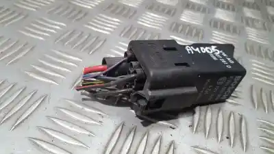 Автозапчастина б/у коробка передігрів для skoda octavia combi (1z5) 2.0 tdi посилання на oem iam 0281003038  038907281d