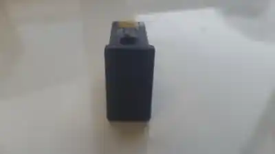 Second-hand car spare part switch for audi 80 (811/813) 1.8 oem iam references 893941563