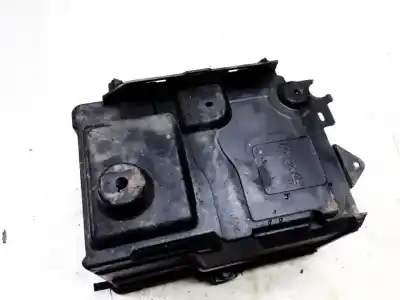 Автозапчастина б/у середній для mazda 5 berl. (cr) 2.0 sportive посилання на oem iam cc2956040  