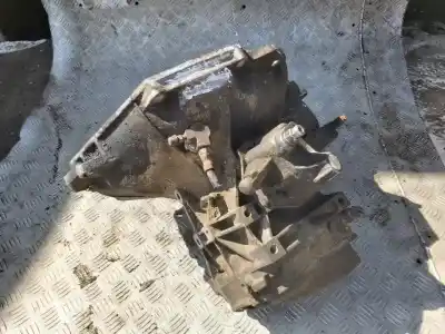 Peça sobressalente para automóvel em segunda mão caixa de velocidades por opel vectra b caravan 2.0 dti referências oem iam f18