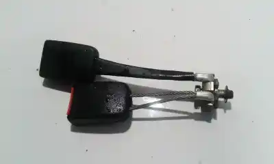Автозапчасти б/у левый задний крюк ремня за volkswagen passat variant (3b5) 1.9 tdi ссылки oem iam 3b0857739a  