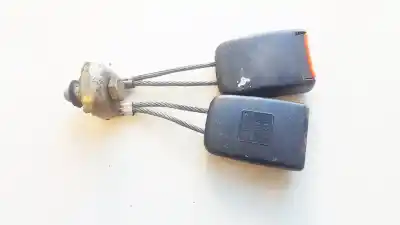 Автозапчасти б/у крюк для ремня задний правый за audi a6 avant (c4) 1.9 tdi ссылки oem iam 4a0857739a