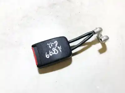 Автозапчасти б/у крюк для ремня задний правый за volkswagen passat variant (3b5) 1.8 ссылки oem iam 3b0857740