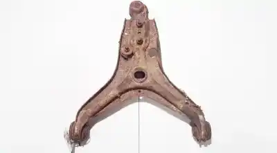 Second-hand car spare part front left lower suspension arm for audi 80 (811/813) 1.8 oem iam references   