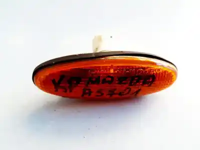 Peça sobressalente para automóvel em segunda mão farolim do lado esquerdo por mazda premacy (cp) 2.0 turbodiesel referências oem iam 