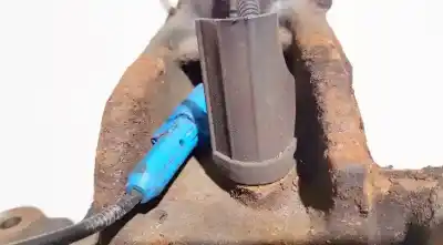 Peça sobressalente para automóvel em segunda mão sensor abs por peugeot 208 1.2 12v vti referências oem iam 