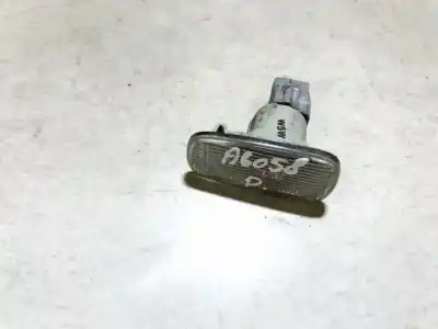 Second-hand car spare part right side light for toyota corolla (e11) 2.0 d-4d linea sol oem iam references 