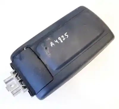 Автозапчасти б/у центральный подлокотник за audi a6 c6 (4f2) 2.0 tdi ссылки oem iam 4f0864114  